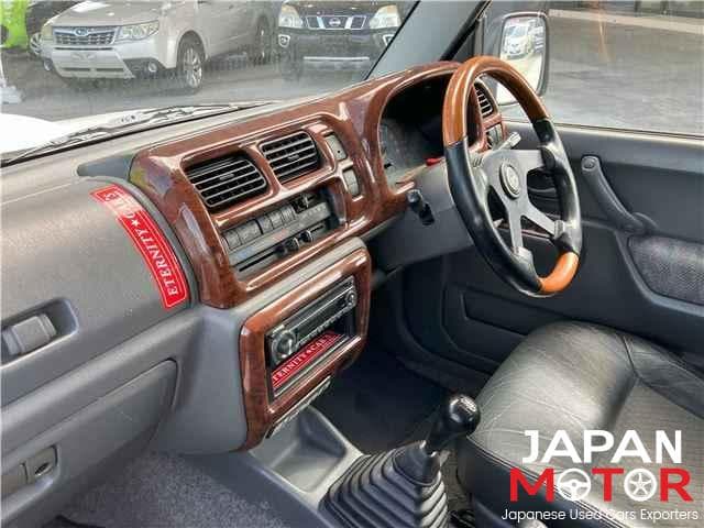 1998 Suzuki Jimny JDM car for sale — photo 12 of 20