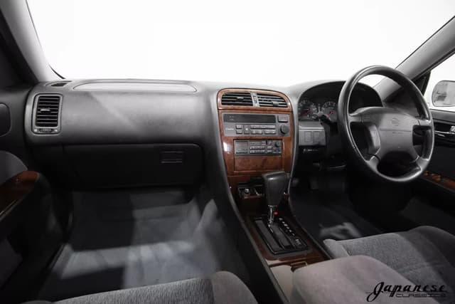 1996 Nissan Cedric JDM car for sale — photo 9 of 25