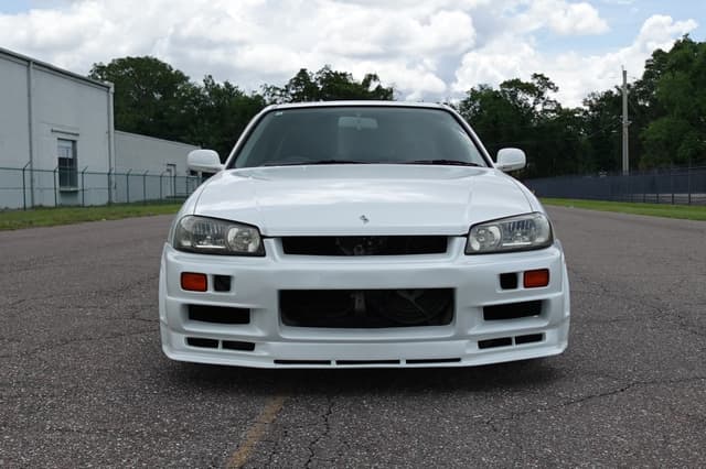 1998 Nissan Skyline JDM car for sale — photo 2 of 19