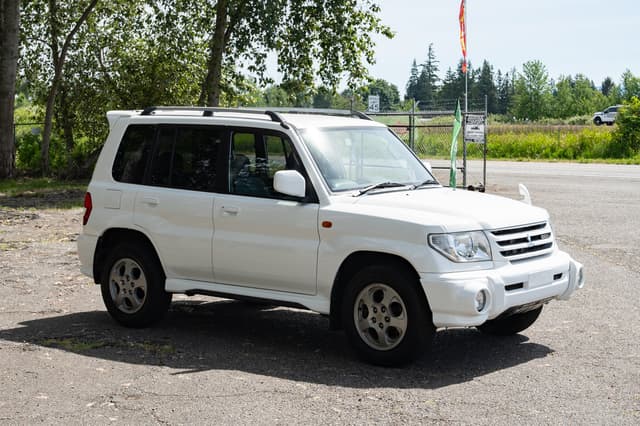 2000 Mitsubishi Pajero JDM car for sale — photo 3 of 10