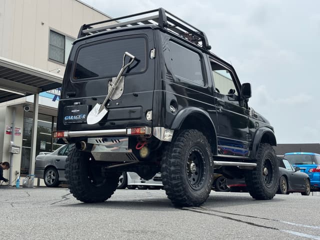 1995 Suzuki Jimny JDM car for sale — photo 2 of 25