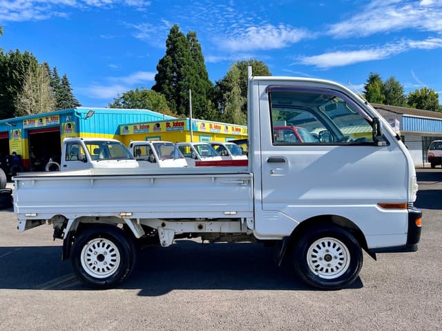 1997 Mitsubishi Minicab JDM car for sale — photo 8 of 25