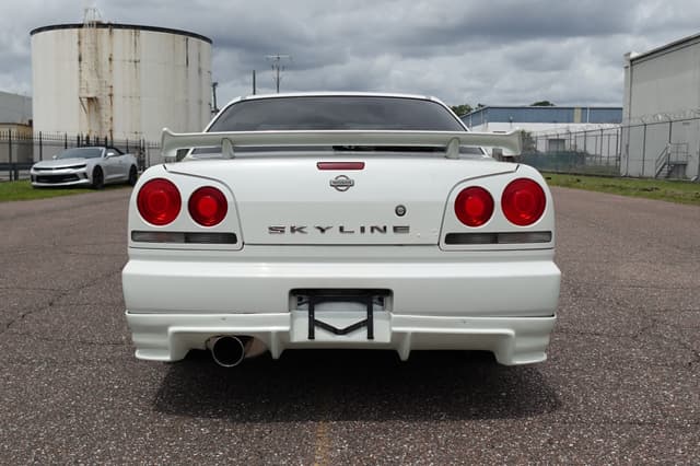 1998 Nissan Skyline JDM car for sale — photo 9 of 19