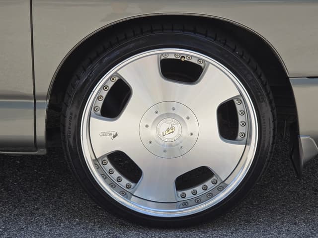 2000 Toyota Granvia JDM car for sale — photo 6 of 25