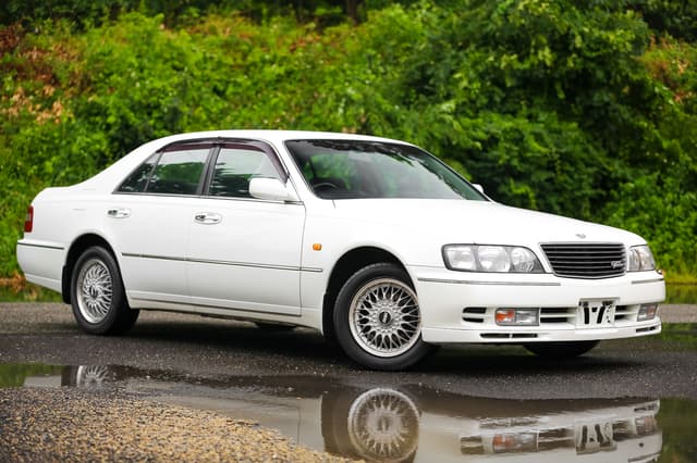 1996 Nissan Cima JDM car for sale — photo 7 of 25