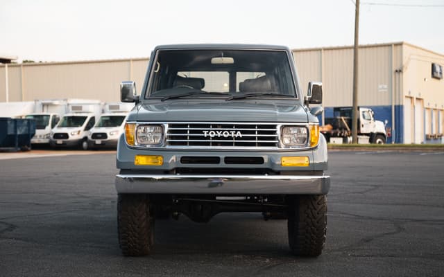 1995 Toyota Land Cruiser JDM car for sale — photo 2 of 17