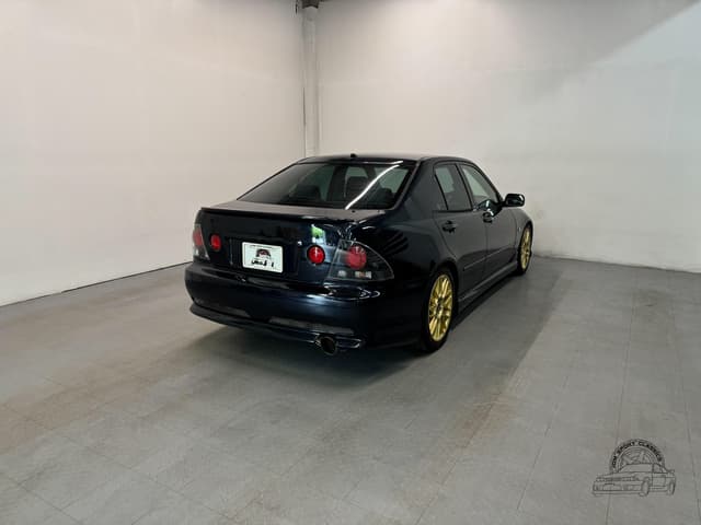 2000 Toyota Altezza JDM car for sale — photo 15 of 25