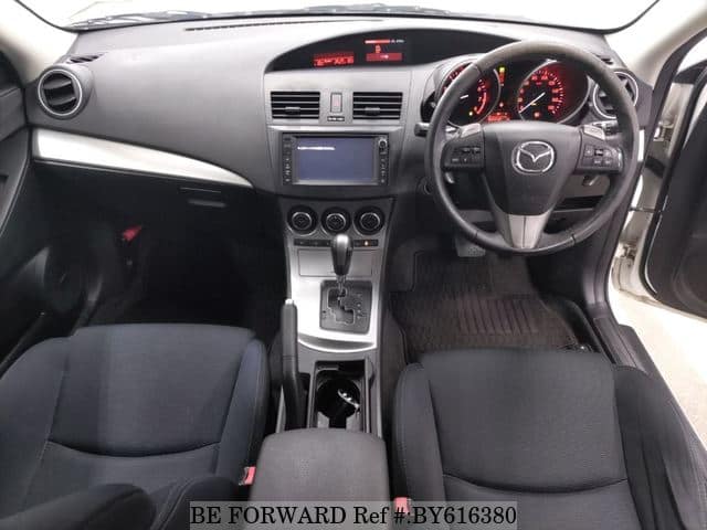 2010 Mazda Axela JDM car for sale — photo 3 of 6
