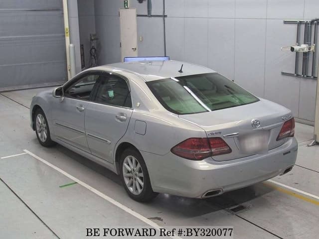 2008 Toyota Crown JDM car for sale — photo 7 of 8