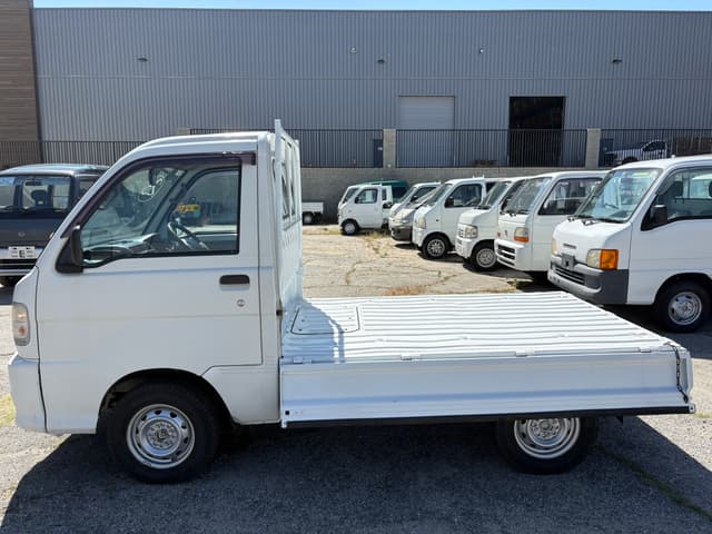 2000 Daihatsu Hijet JDM car for sale — photo 9 of 10