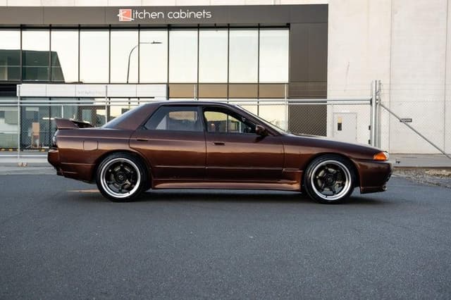 1991 Nissan Skyline JDM car for sale — photo 10 of 18