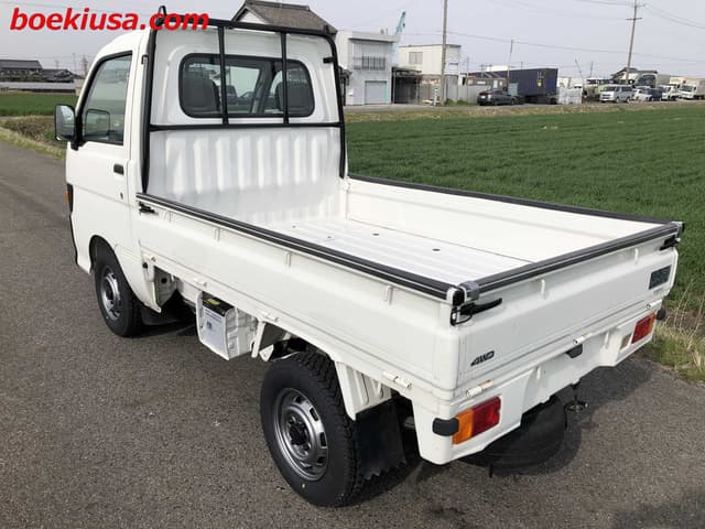 1996 Daihatsu Hijet JDM car for sale — photo 3 of 23