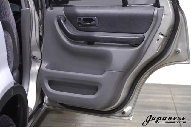 1996 Honda CR-V JDM car for sale — photo 20 of 25