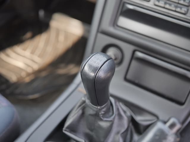 1996 Nissan Skyline JDM car for sale — photo 23 of 25