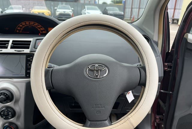 2010 Toyota Vitz JDM car for sale — photo 11 of 25