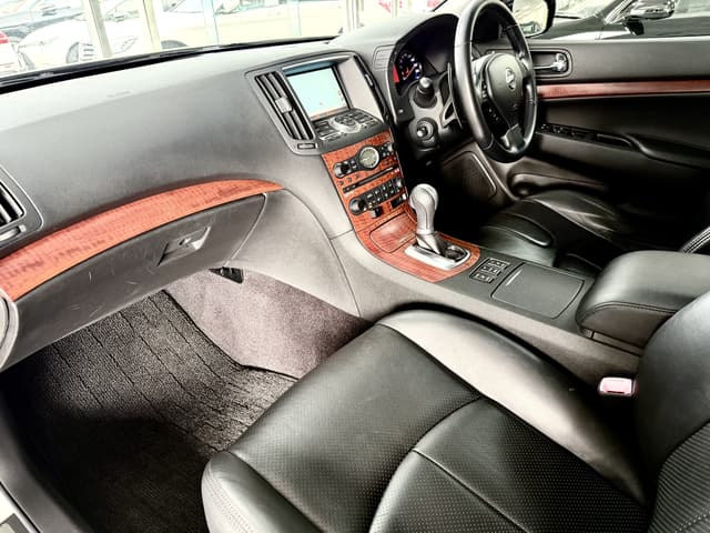 2009 Nissan Skyline JDM car for sale — photo 5 of 5