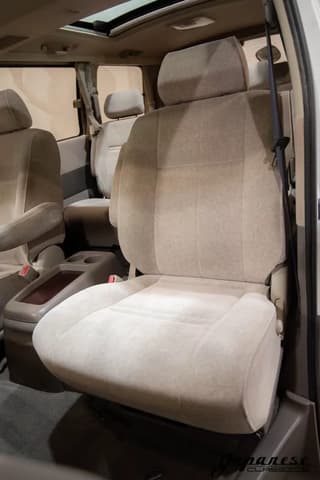 2000 Toyota Grand Hiace JDM car for sale — photo 17 of 25