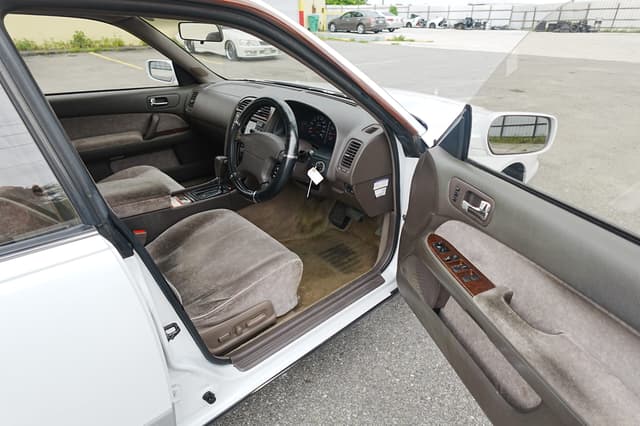 1996 Nissan Cedric JDM car for sale — photo 15 of 20