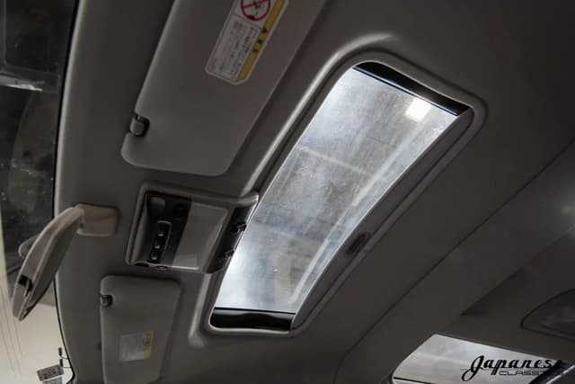1997 Mitsubishi Delica JDM car for sale — photo 15 of 25