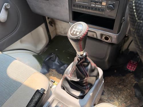 1994 Mitsubishi Minicab JDM car for sale — photo 9 of 15