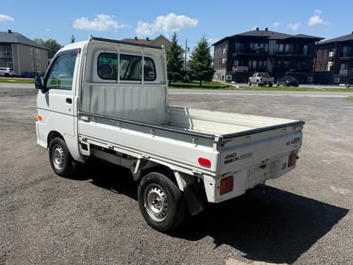 2000 Daihatsu Hijet JDM car for sale — photo 4 of 11