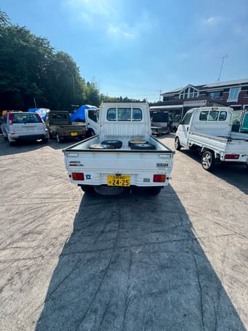 2001 Daihatsu Hijet JDM car for sale — photo 4 of 13