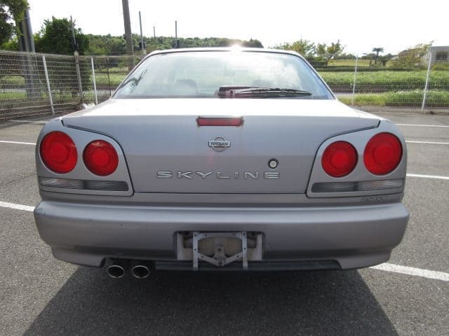 1998 Nissan Skyline JDM car for sale — photo 9 of 19