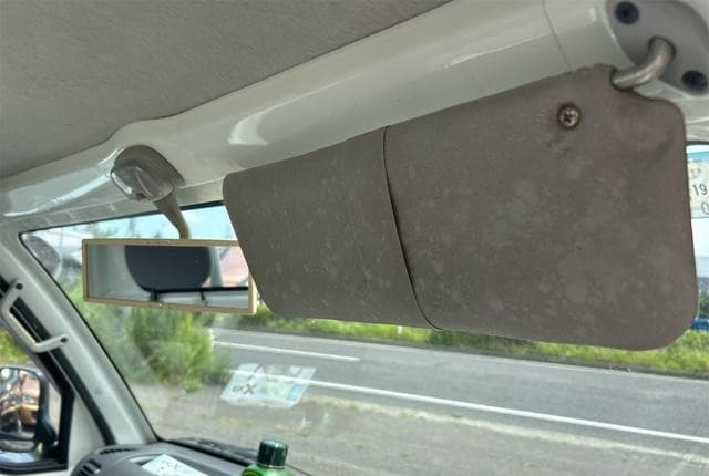 2008 Daihatsu Hijet JDM car for sale — photo 13 of 16