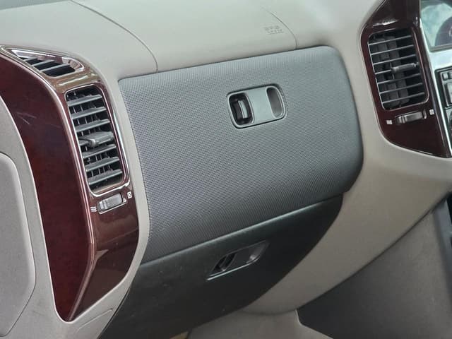 1999 Mitsubishi Pajero JDM car for sale — photo 11 of 25