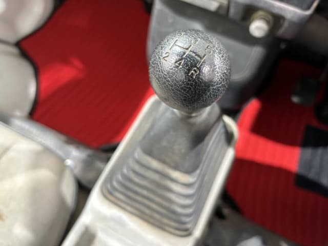 1992 Mitsubishi Minicab JDM car for sale — photo 12 of 23