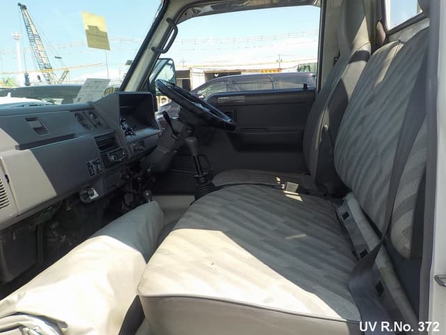 1993 Toyota HiAce JDM car for sale — photo 4 of 16