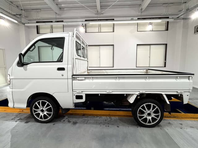 2000 Daihatsu Hijet JDM car for sale — photo 3 of 25
