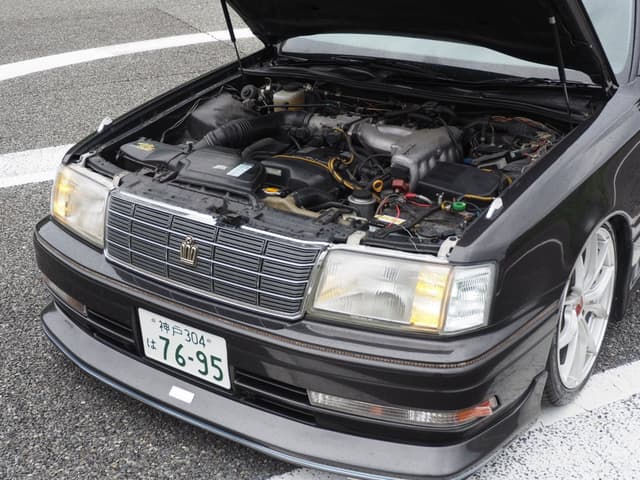 1995 Toyota Crown JDM car for sale — photo 7 of 17