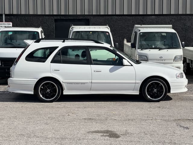 1997 Toyota Sprinter Carib JDM car for sale — photo 17 of 25