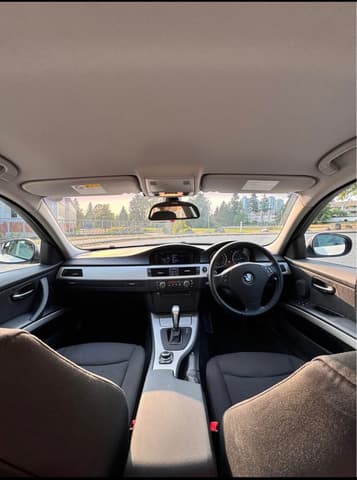 2010 Bmw 3 Series JDM car for sale — photo 2 of 4