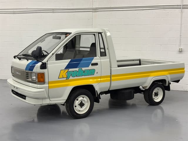 1989 Toyota Townace JDM car for sale — photo 11 of 25