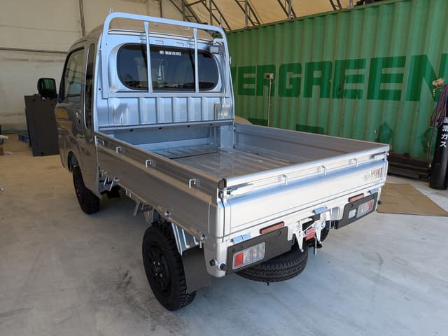 2026 Daihatsu Hijet JDM car for sale — photo 2 of 4