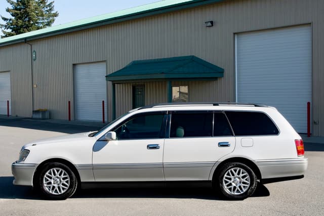 2000 Toyota Crown JDM car for sale — photo 4 of 25
