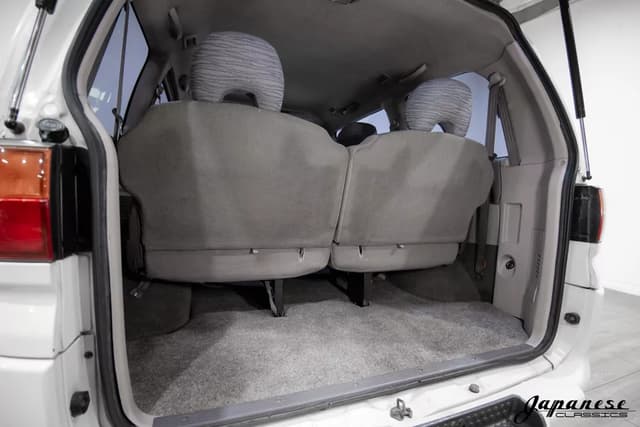 1994 Mitsubishi Delica JDM car for sale — photo 22 of 25