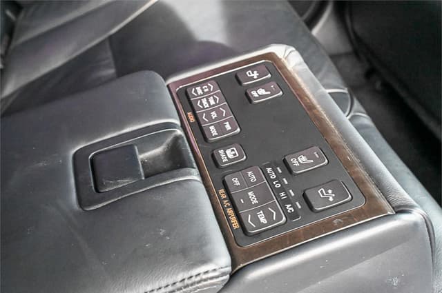 2007 Toyota Crown JDM car for sale — photo 15 of 25