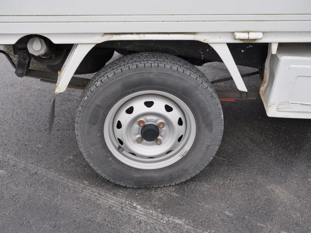 2002 Mitsubishi Minicab JDM car for sale — photo 20 of 25