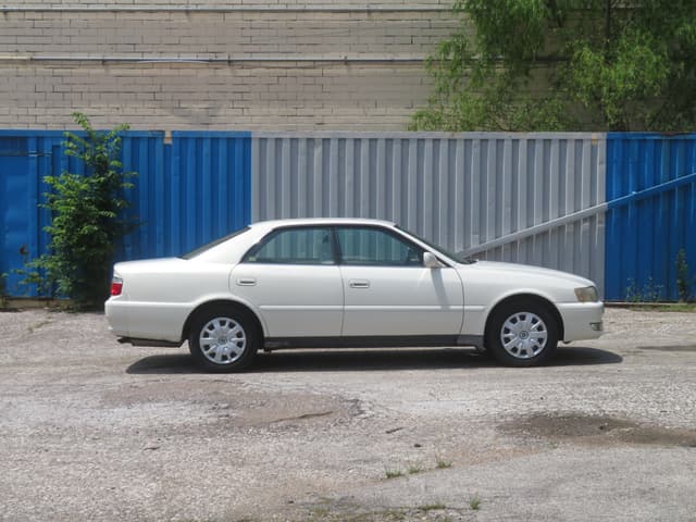 1999 Toyota Chaser JDM car for sale — photo 9 of 24