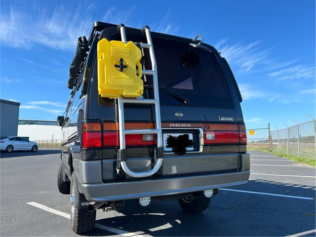 1994 Nissan Caravan JDM car for sale — photo 10 of 25