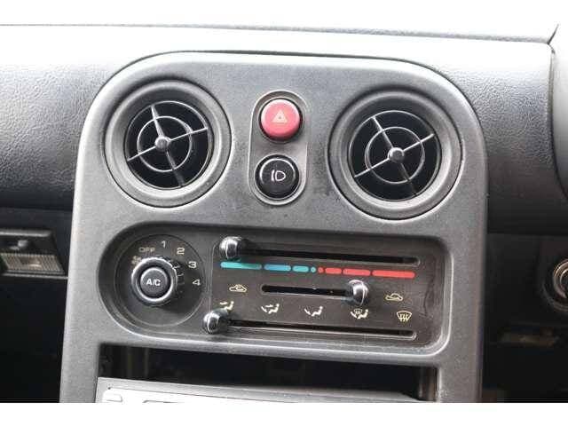 1990 Mazda Roadster (Eunos Roadster / MX-5) JDM car for sale — photo 18 of 20