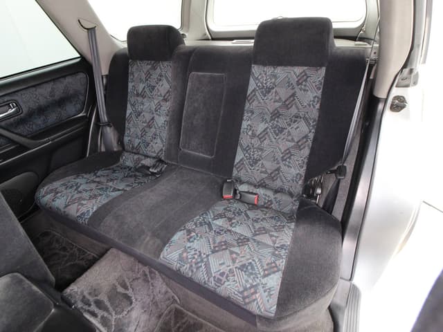 1996 Nissan Stagea JDM car for sale — photo 18 of 25
