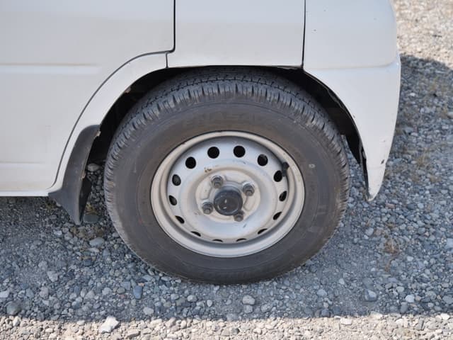 2001 Mitsubishi Minicab JDM car for sale — photo 23 of 25