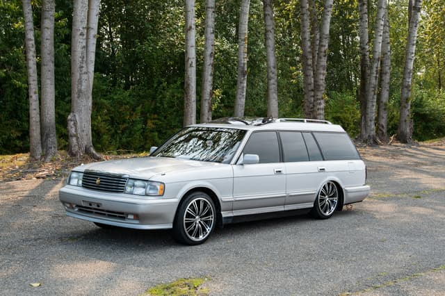 1993 Toyota Crown JDM car for sale — photo 8 of 15