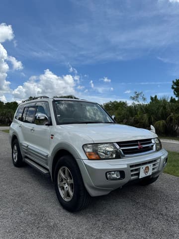 1999 Mitsubishi Pajero JDM car for sale — photo 5 of 25
