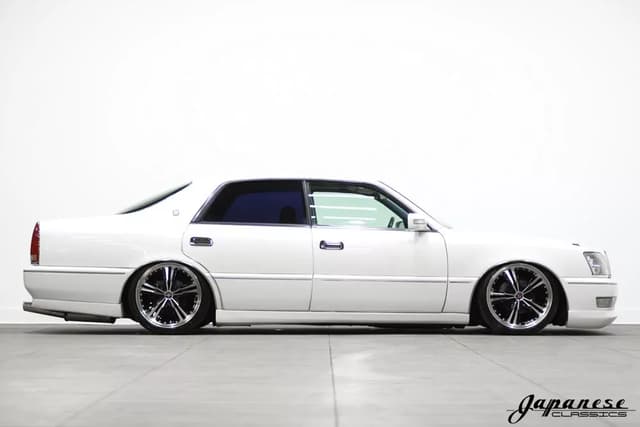 1997 Toyota Majesta JDM car for sale — photo 5 of 25