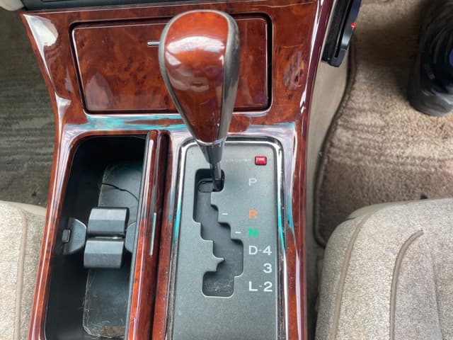 2002 Toyota Crown JDM car for sale — photo 4 of 5